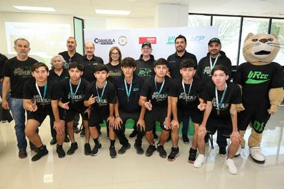 Universitarios de UTRCC se llevan medallas deportivas y culturales
