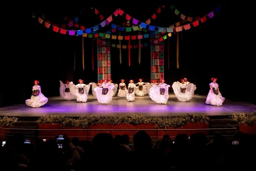 Ballet Folklórico Apango