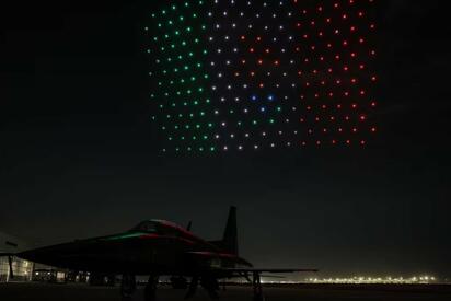 Celebran aniversario del Escuadrón 201 con homenaje aéreo