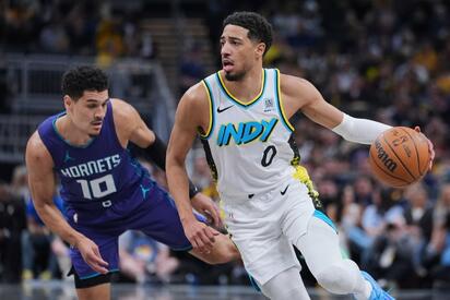 Bennedict Mathurin guía a Pacers a su 2da victoria, 127-118 sobre Hornets