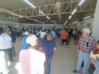 Gran respuesta ciudadana: segunda apertura de fin de semana en oficinas fiscales logra fuerte afluencia