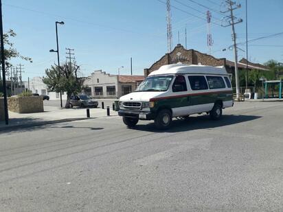 Usuarios exigen mejorar el deficiente transporte público en Nueva Rosita