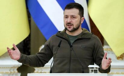 Zelensky anuncia recorte de plan de paz de Trump a 19 puntos