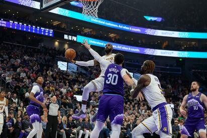 Lakers repiten triunfo ante el Jazz de Utah