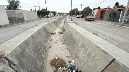 Servicios Primarios limpia arroyo de El Campanario ante obstrucciones