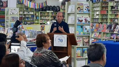 Presentan El Pequeño Monclovense Ilustrado, un homenaje humorístico al habla local