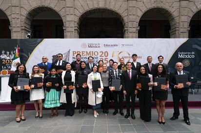 Reconocen a lo mejor del deporte mexicano en Palacio Nacional