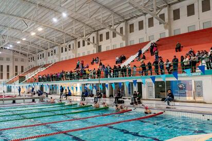 Una década de natación: Alberca Olímpica celebra con arte y competencia