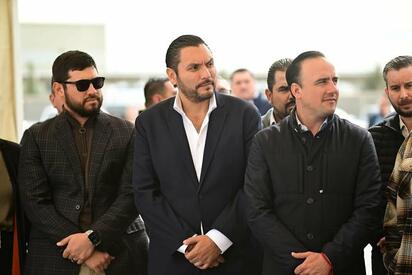 Alcalde visita nave para nueva empresa en Monclova