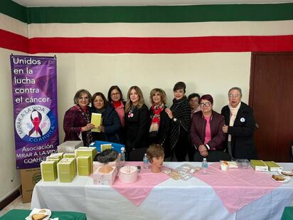 Sobrevivientes de cáncer de mama reciben brasieres y prótesis en San Juan de Sabinas