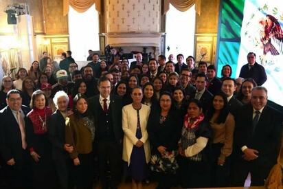 Sheinbaum se compromete a dar seguimiento a detenciones de migrantes