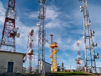 Fitch: Telecomunicaciones en Latinoamérica priorizarán rentabilidad en 2026