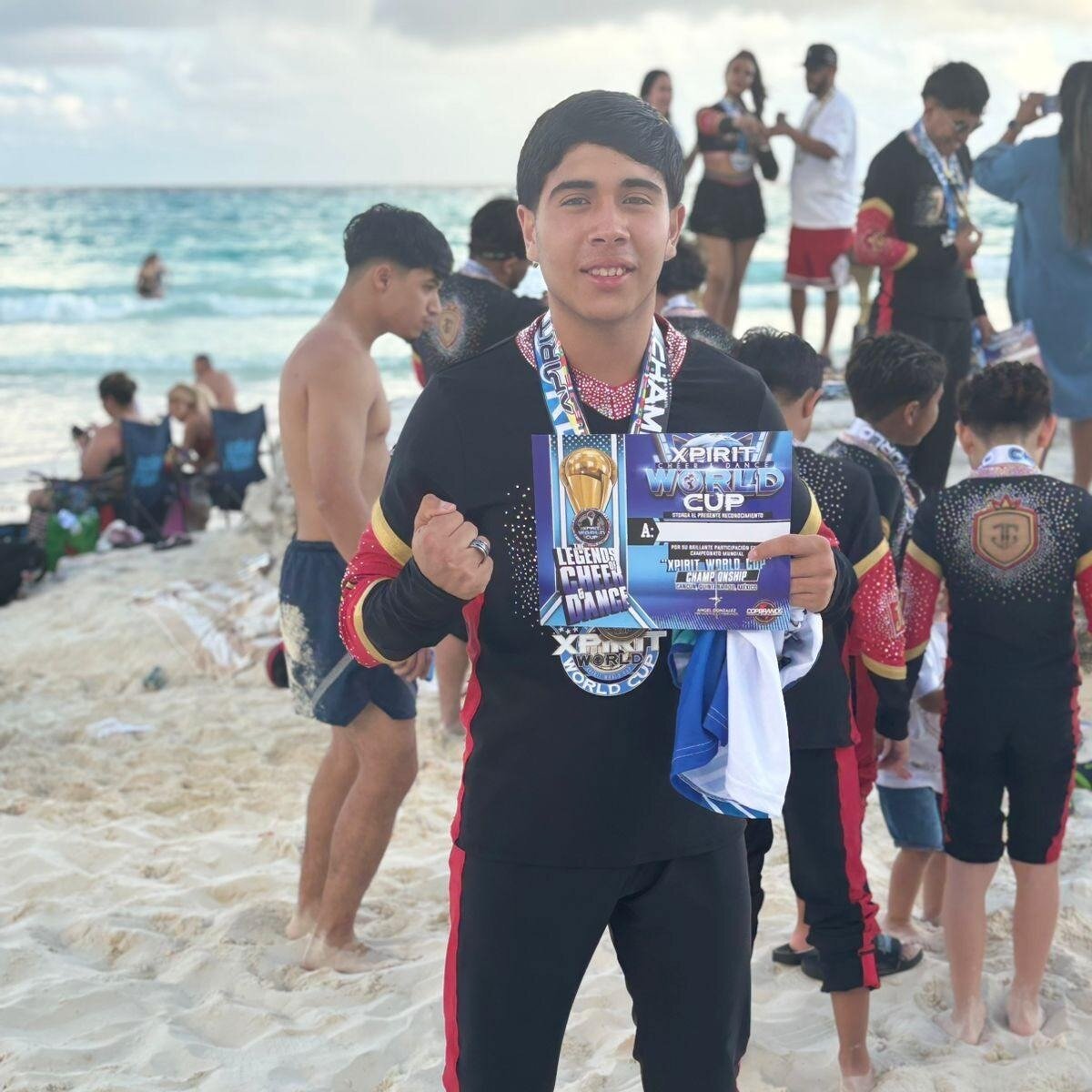 Alumno de COBAC destaca en torneo internacional de porristas