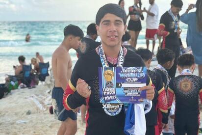 Alumno de COBAC destaca en torneo internacional de porristas