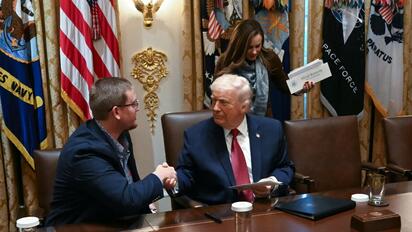 Trump anuncia ayuda de ,000 millones para agricultores de EE.UU.