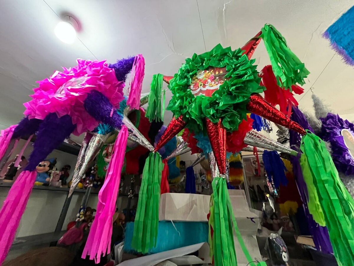 piñatas