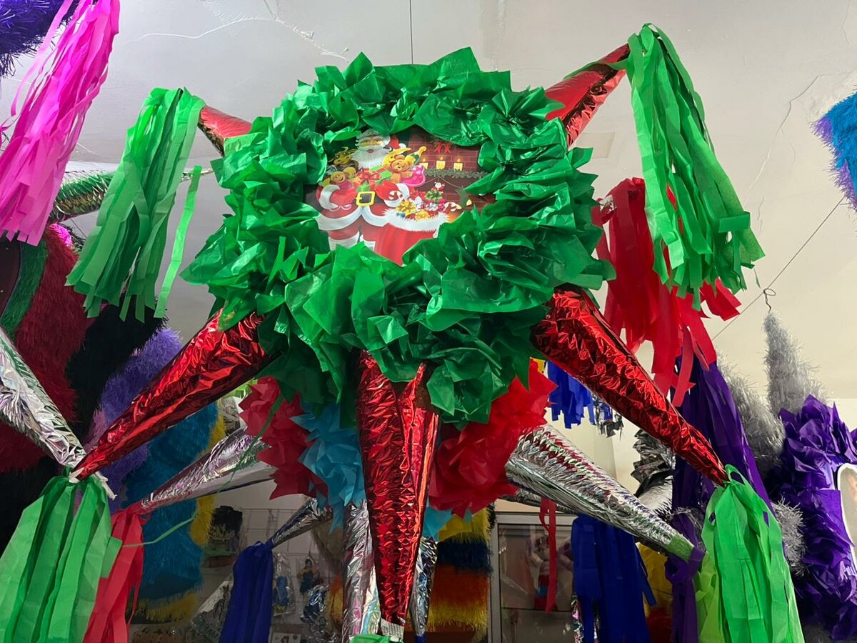 piñatas