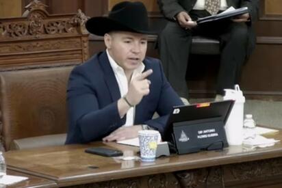 Diputado de Coahuila reta a golpes a funcionario estatal