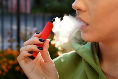 Vapeadores: riesgos, regulación y razones detrás de la prohibición federal