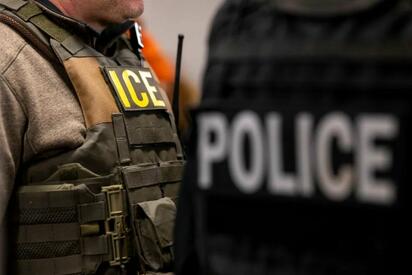 ICE detiene a joven estadounidense tras identificarlo erróneamente como somalí