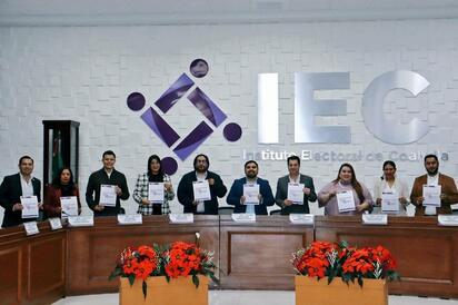 IEC entrega cuadernillos en braille para observación electoral 2026