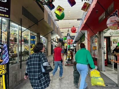 Compras navideñas reactivan el centro de Monclova y fortalecen el comercio local
