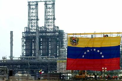 Venezuela alerta a trabajadores petroleros por posible 'sabotaje' ante tensión con EU