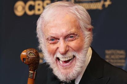 Dick Van Dyke cumple 100 años y revela sus secretos para mantenerse joven