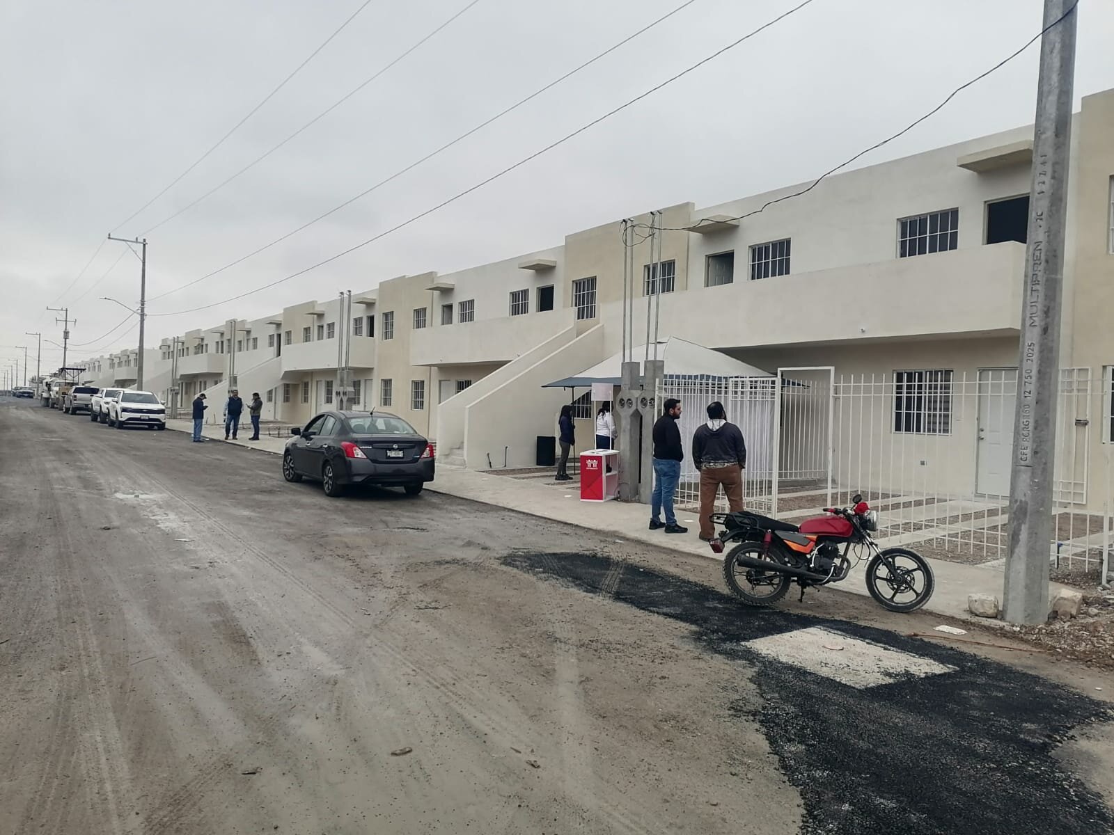 Viviendas del Bienestar en Colinas de Santiago, casi listas para entregarse