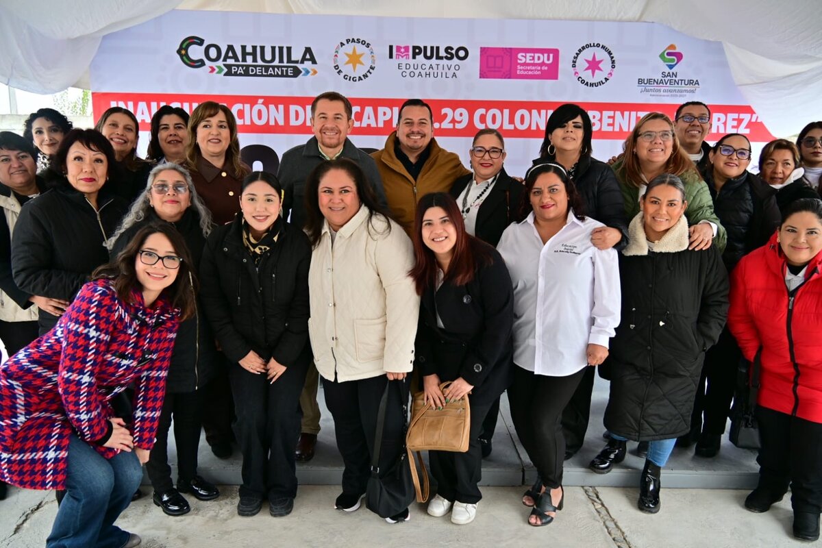 región: Alcalde encabeza el evento dirigidfo a los niños