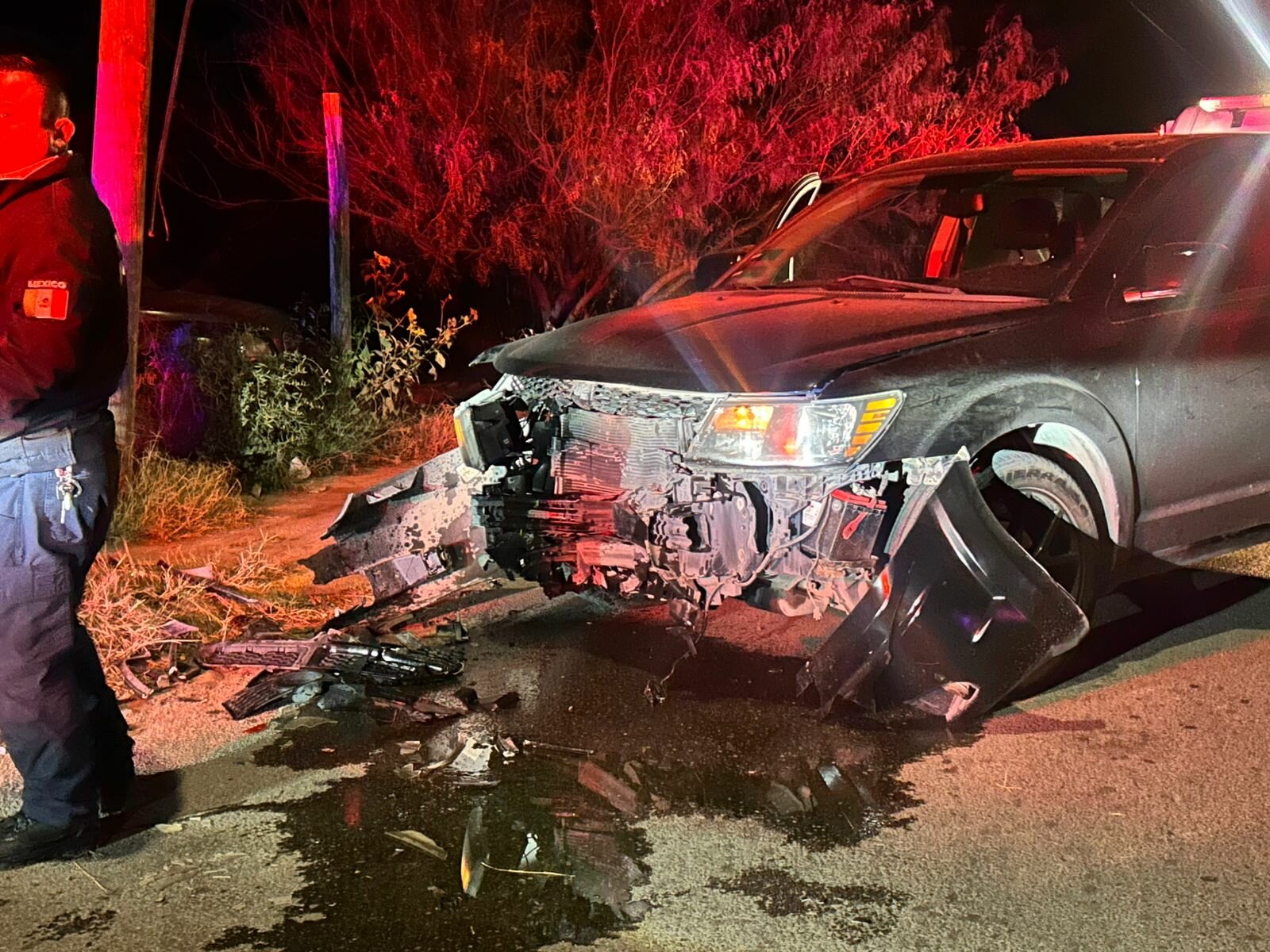 accidente : El conductor circulaba por una de las vialidades del sector y perdió el control.
