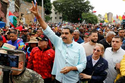Maduro encabeza cena navideña en Caracas y critica sanciones de EE.UU. 