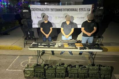 Aseguran arsenal y explosivos en fraccionamientos de Culiacán