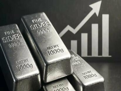 Plata sube más de 150% y oro registra su mayor avance anual en 45 años