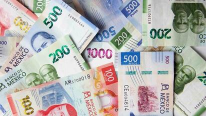 Peso mexicano cae 0.35% en la apertura de mercados asiáticos