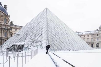 Louvre reabre por completo tras asamblea de trabajadores que no votó continuar huelga