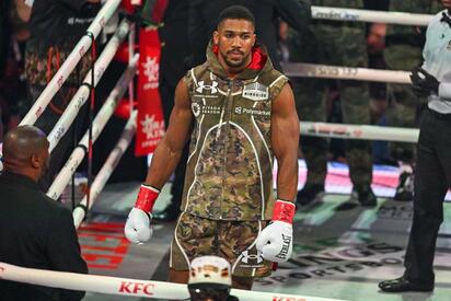 Anthony Joshua se retira tras accidente que cobró vidas de su equipo