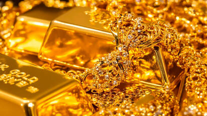 Precio del oro repunta en 2026; UBS anticipa más ganancias