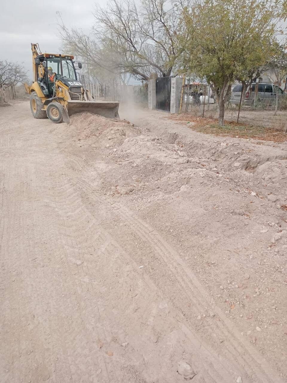 Instalan 1,200 metros de red de agua potable en Nava