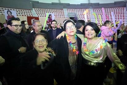Sobrina de AMLO celebra su cumpleaños con gran festejo