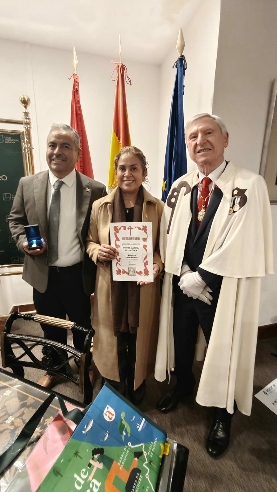 medalla : 
