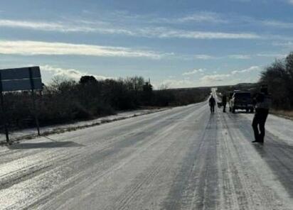 Reabren carretera 29 tras cierre preventivo por formación de hielo