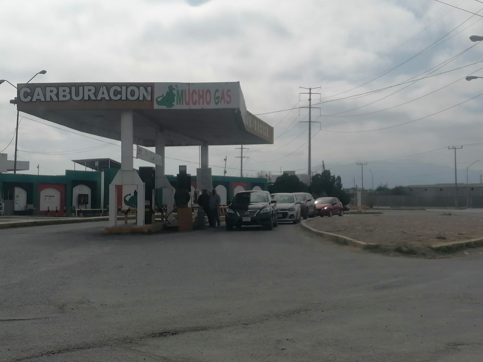 Gas