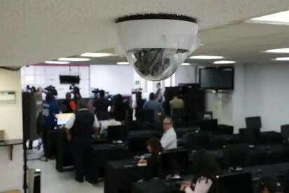 INE justifica cámaras y torniquetes para elevar seguridad