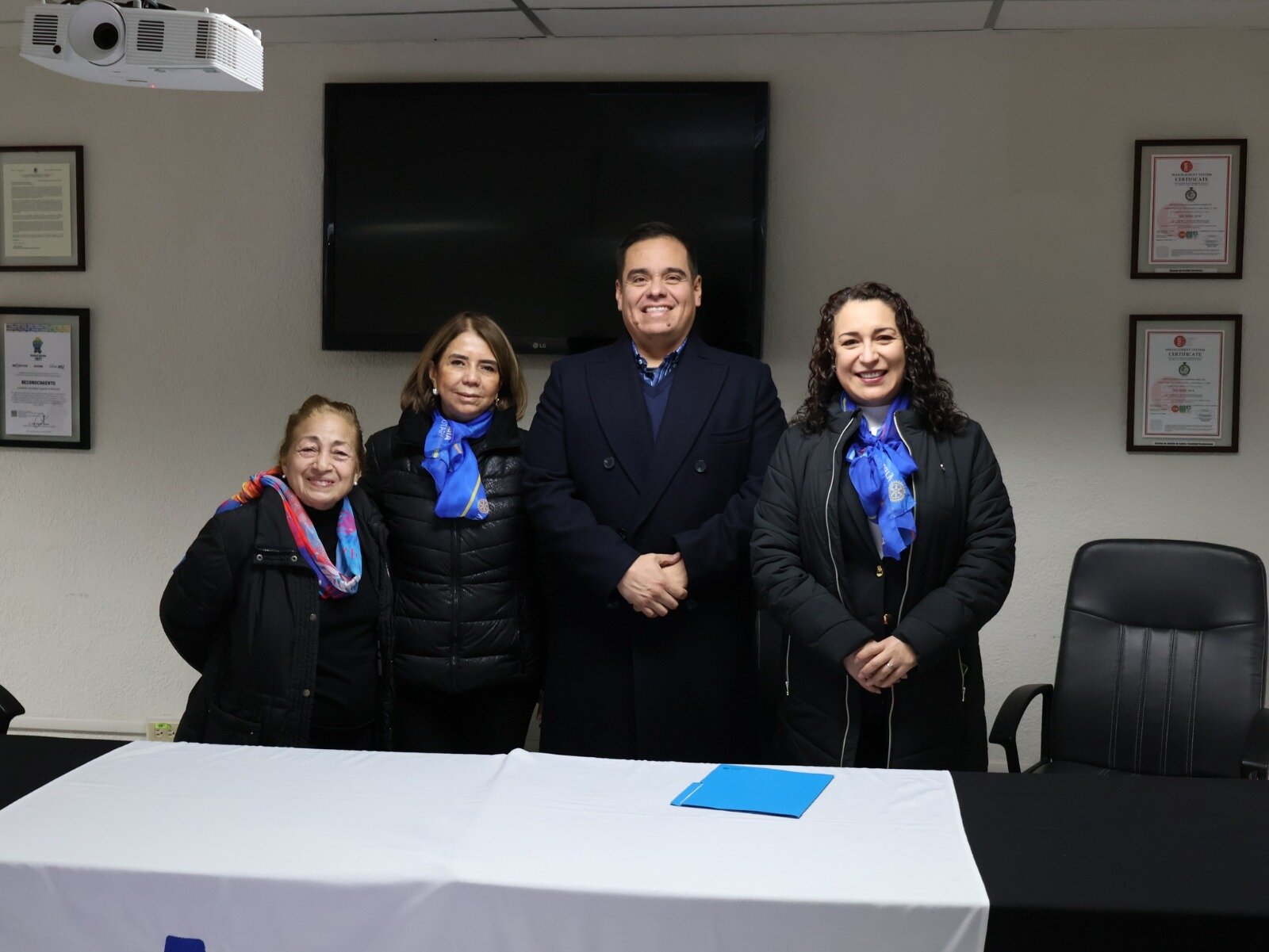 becas