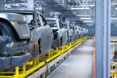 Coahuila enfrenta reacomodos laborales en clúster automotriz