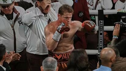 Canelo Álvarez expresa decepción por retiro de Crawford