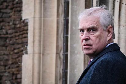 Gobierno británico aprueba divulgación de documentos de Andrew Windsor