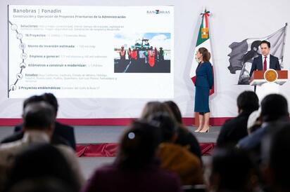 Gobierno anuncia plan carretero de 150 mil mdp en 11 estados