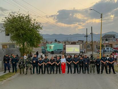 Laura Jiménez promueve convivencia familiar con Cine en tu Colonia